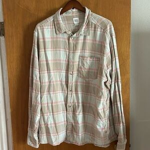 Men’s BDG (Urban Outfitter’s) Shirt.